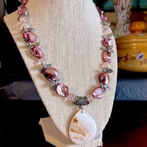 Beautiful pink shell necklace